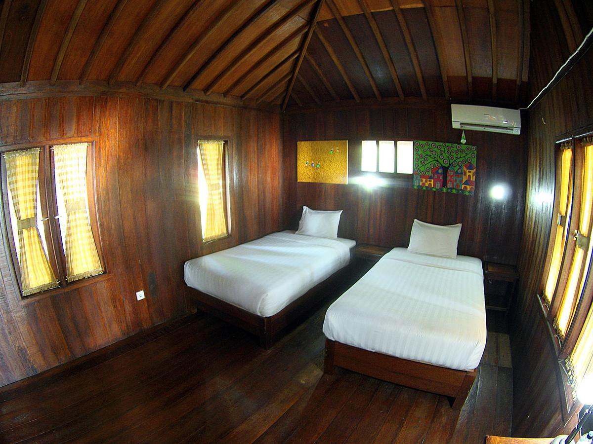 Langkisau Resort Hotel & Restaurant Padang  Exterior photo